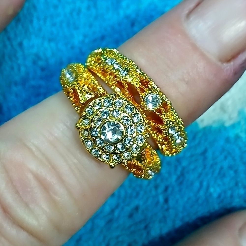 Goldtone cubic zirconia wedding engagement set new size 6.5
